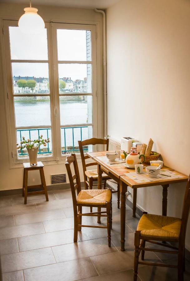 Les Lumieres De La Loire Apartment บลัวส์ ภายนอก รูปภาพ