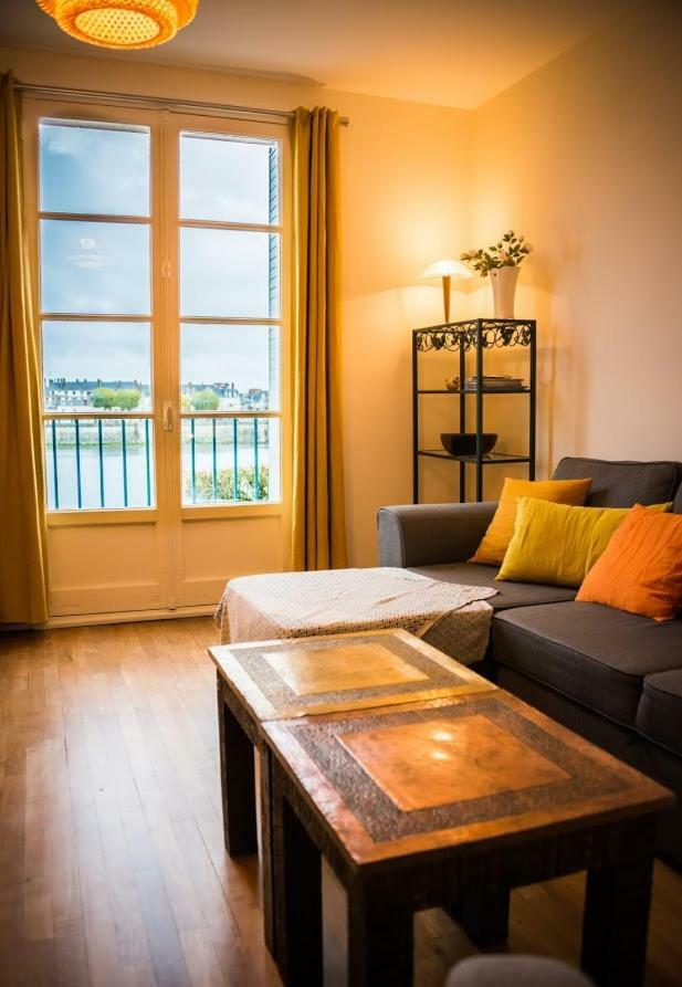 Les Lumieres De La Loire Apartment บลัวส์ ภายนอก รูปภาพ